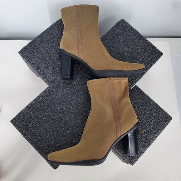 Apostrophe Womens Naomi Ankle Boot Heels Size 7M Beige Fabric Pointed Toe Shoes - Picture 9 of 14